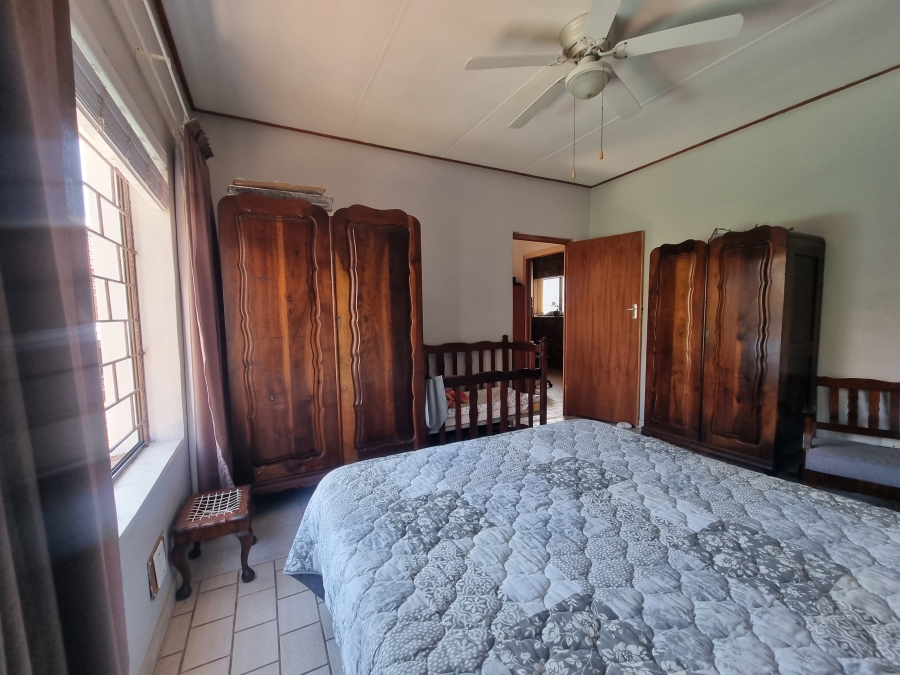 5 Bedroom Property for Sale in Dana Bay Western Cape